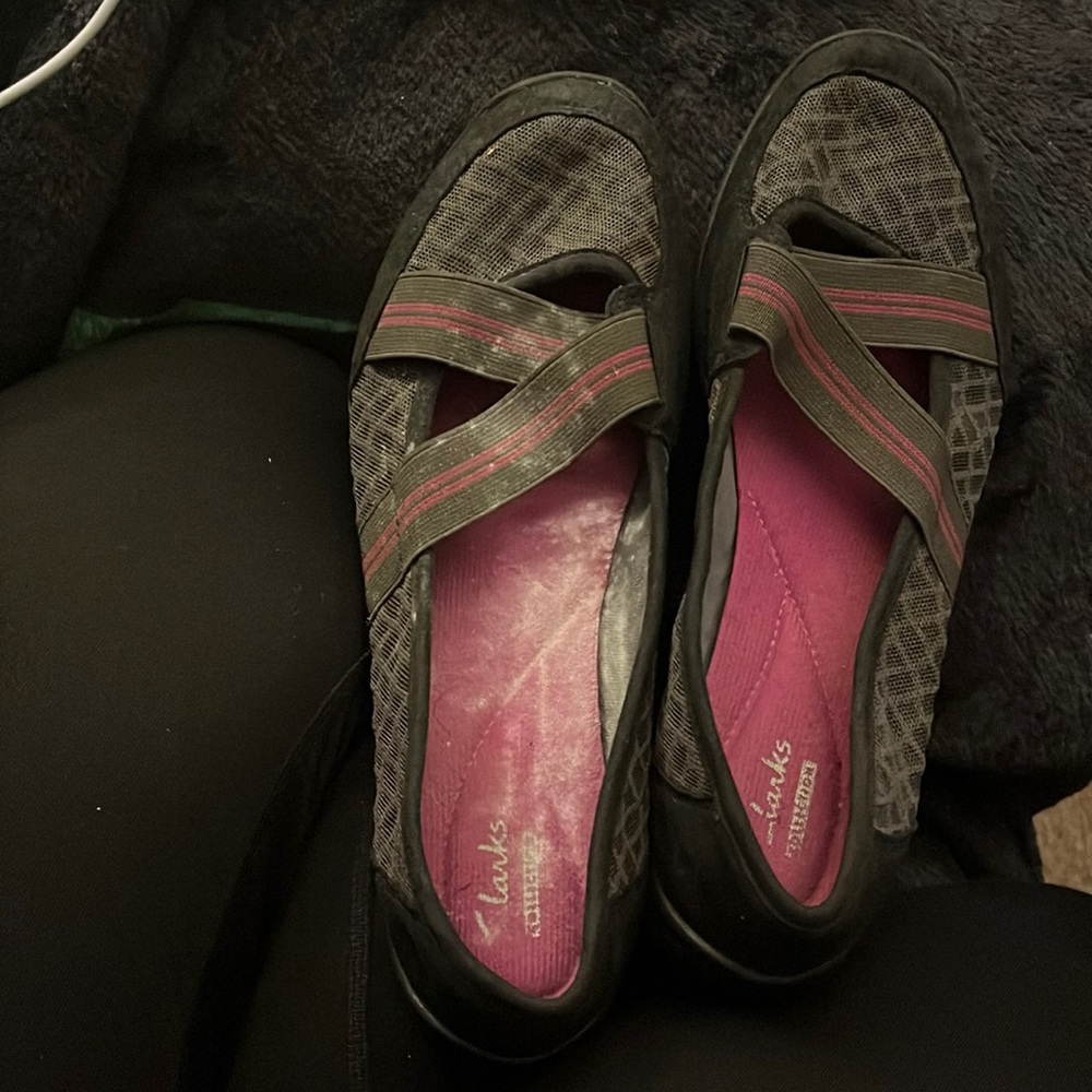 Clark’s Collection Charron Myrtle Loafers Slip Ons black gray pink accent size 9
